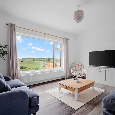 Bay View Luxury Stays - Southdown Overcombe Exterior photo